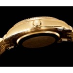 Navigator series men's watch, white dial, gold bezel, 42mm, gold five-link bracelet.